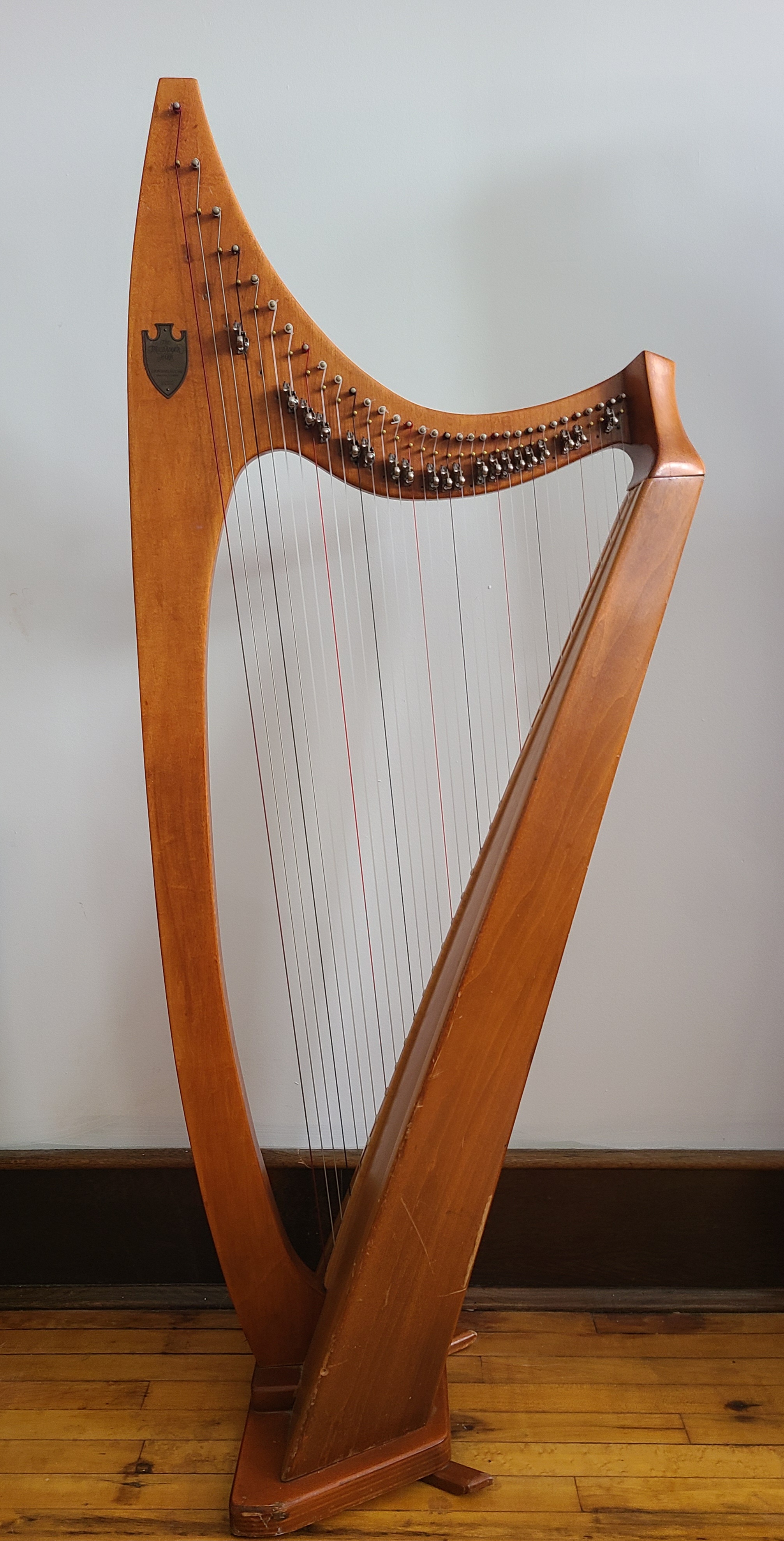 Picture of Troubadour C Rental Harp